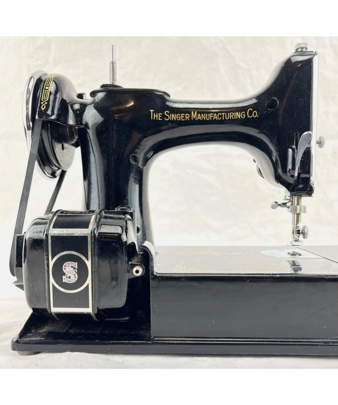 221 Featherweight Sewing Machine – Lightweight, Serviced, with Case & Accessories