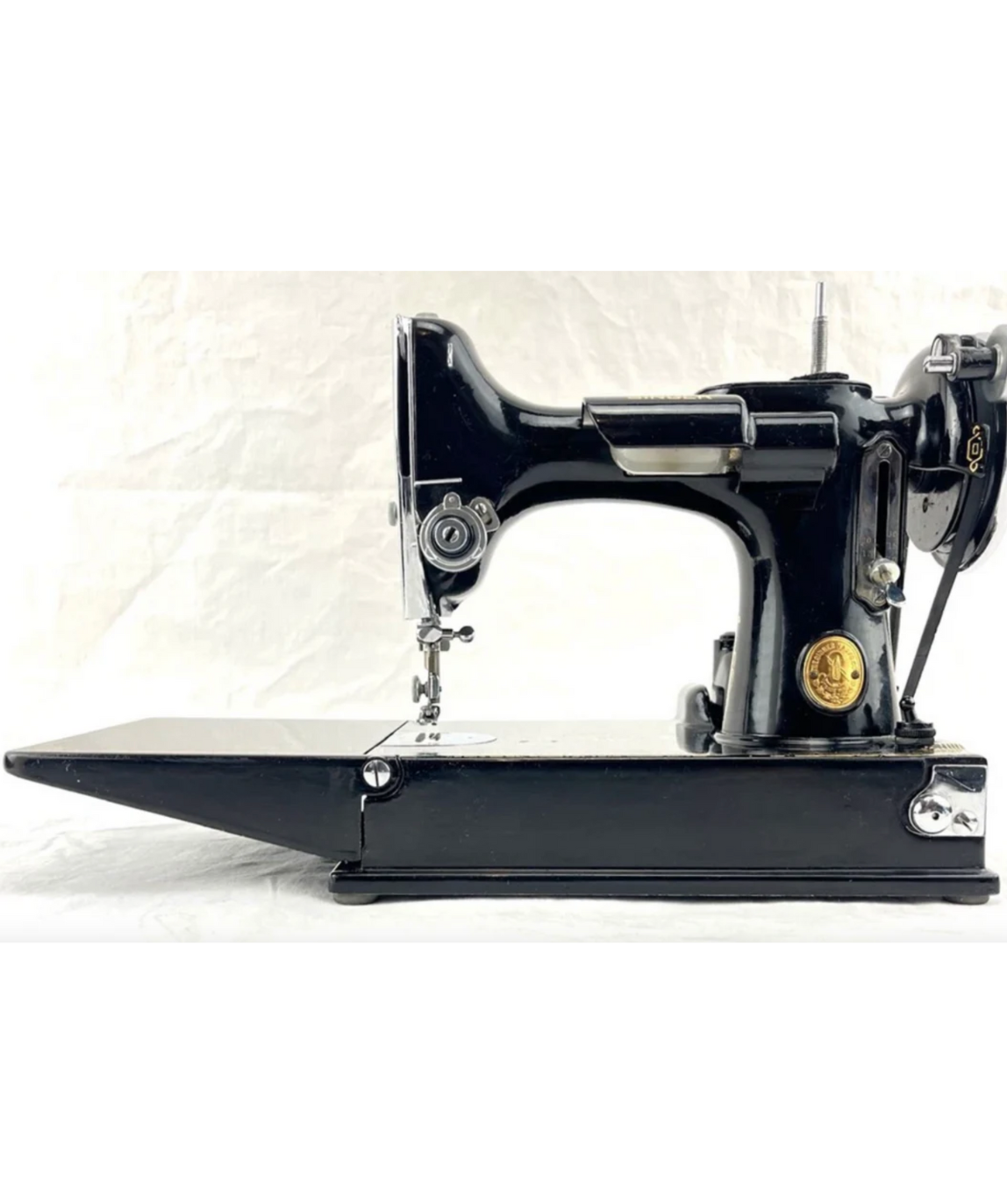 221 Featherweight Sewing Machine – Lightweight, Serviced, with Case & Accessories